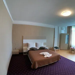 Mon Caprice 3* Bükreş