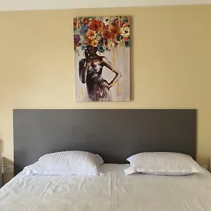 Sia 3* Bükreş